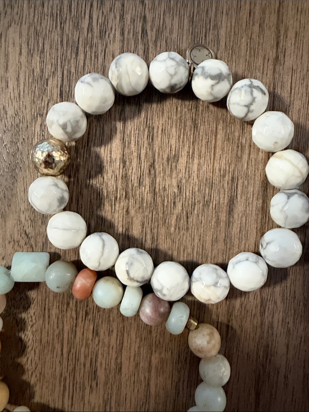 Four bracelets - Picture 6 of 6